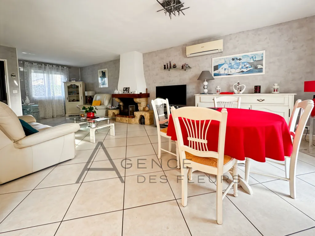 A saisir maison de 96 m² édifiée sur un terrain de 341 m² sur la commune de SAINT PIERRE LES ELBEUF 76320