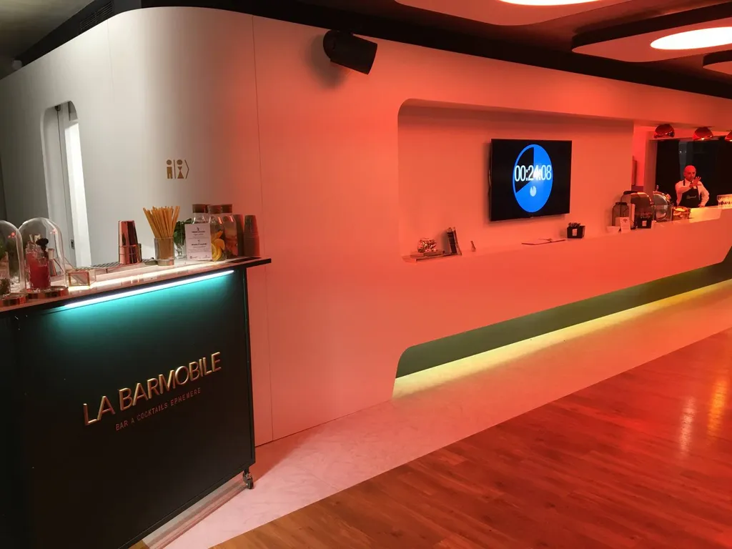 Soirée barman privé à domicile pour votre événement professionnel à Lyon confluence