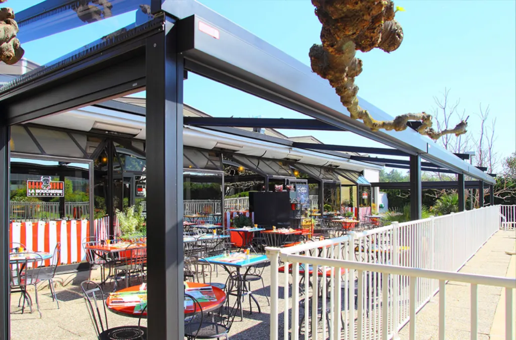 Pergolas à velum - La Boucherie  restaurant - Avignon - Terrasse entièrement découverte
