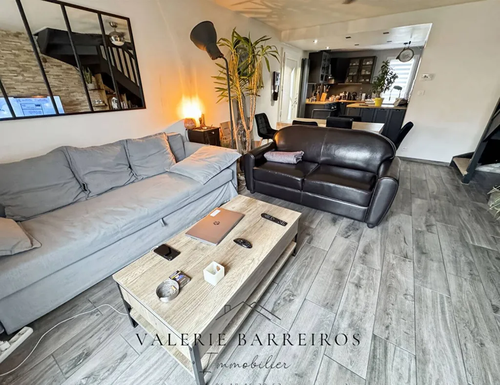 A SAISIR CHARMANTE MAISON MITOYENNE DE 74 M² SUR LA COMMUNE DE ST PIERRE LES ELBEUF 76320
