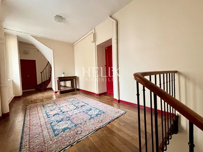 Appartement avec le charme de l'ancien en plein coeur de Saint Germain En Laye 3 pièce(s) 62M2.