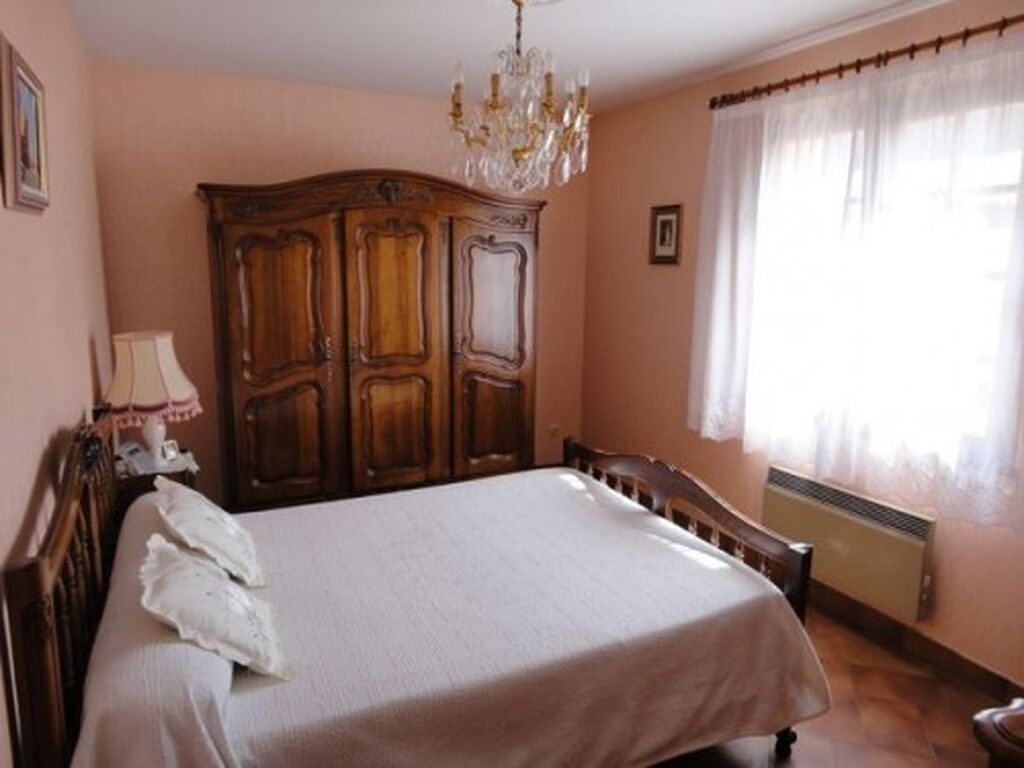 Vente maison Roquefort la bédoule au calme sur 675m² de terrain plat