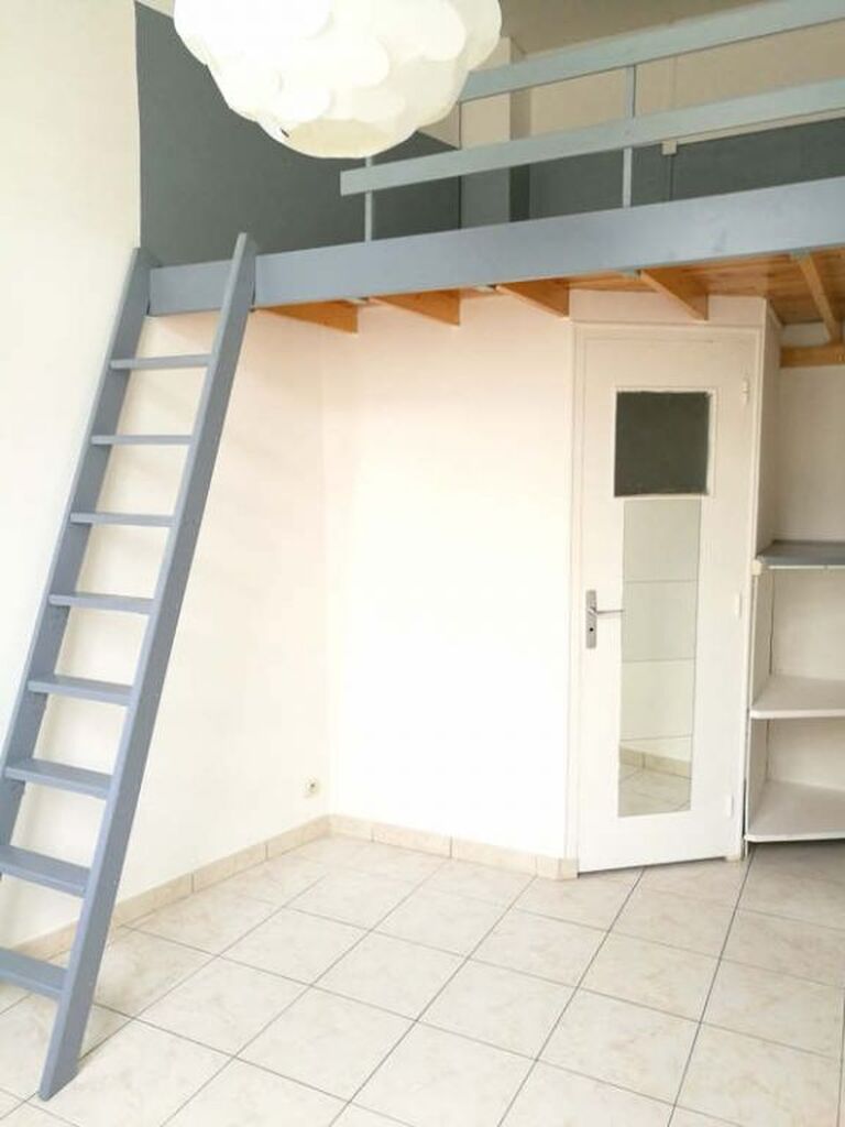 A louer STUDIO situé rue Saint-André à Rouen, 375€ charges comprises