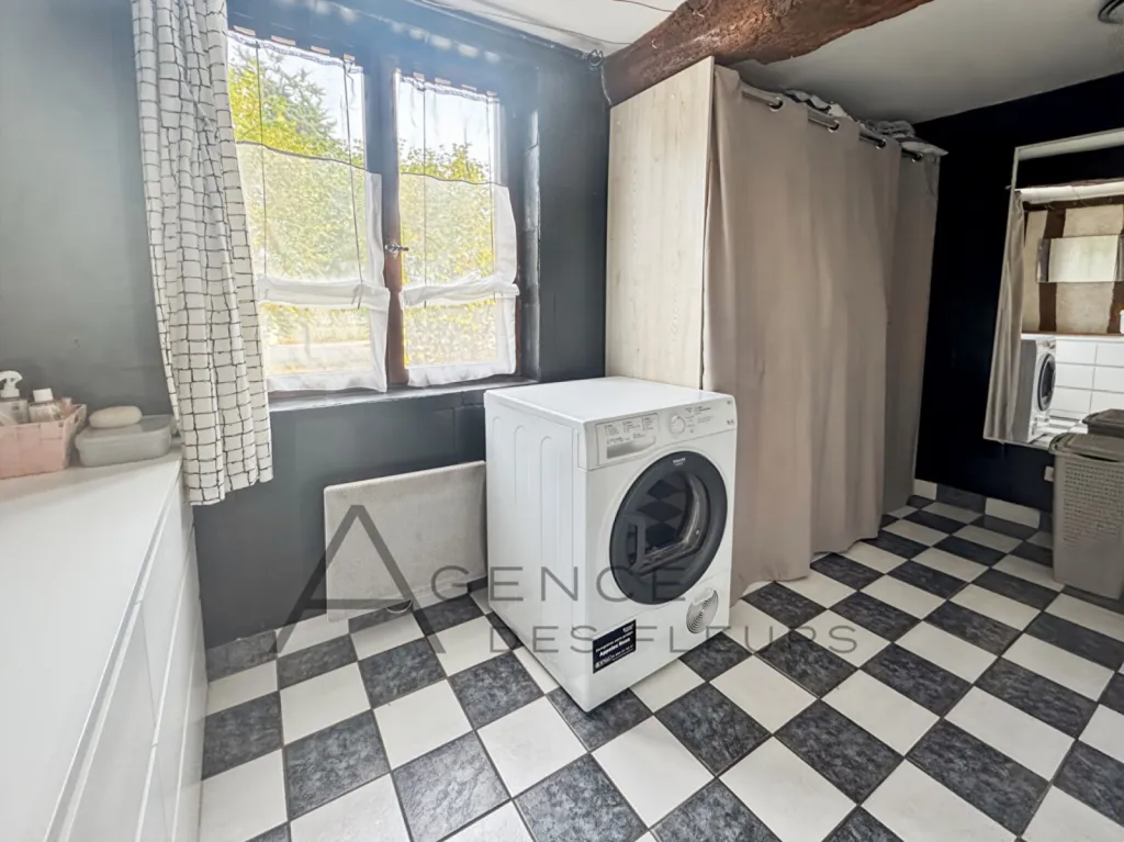 A vendre, belle longer normande de 96 m2 sur un terrain de 1200 m2 située sur la commune du Bec-Thomas 27370