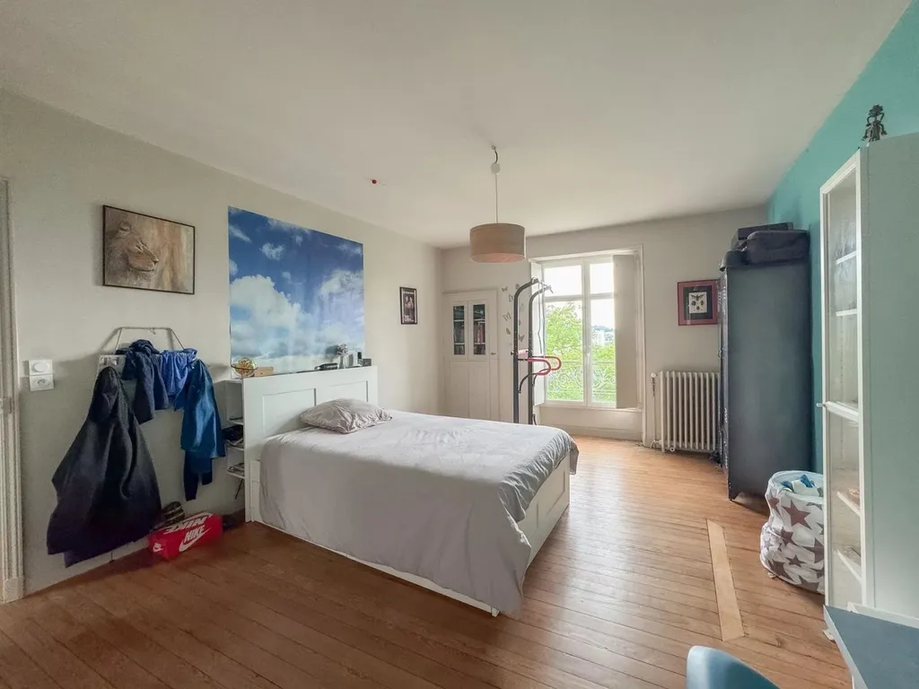 grande maison avec jardin et 6 chambres à vendre proche de la gare du mans