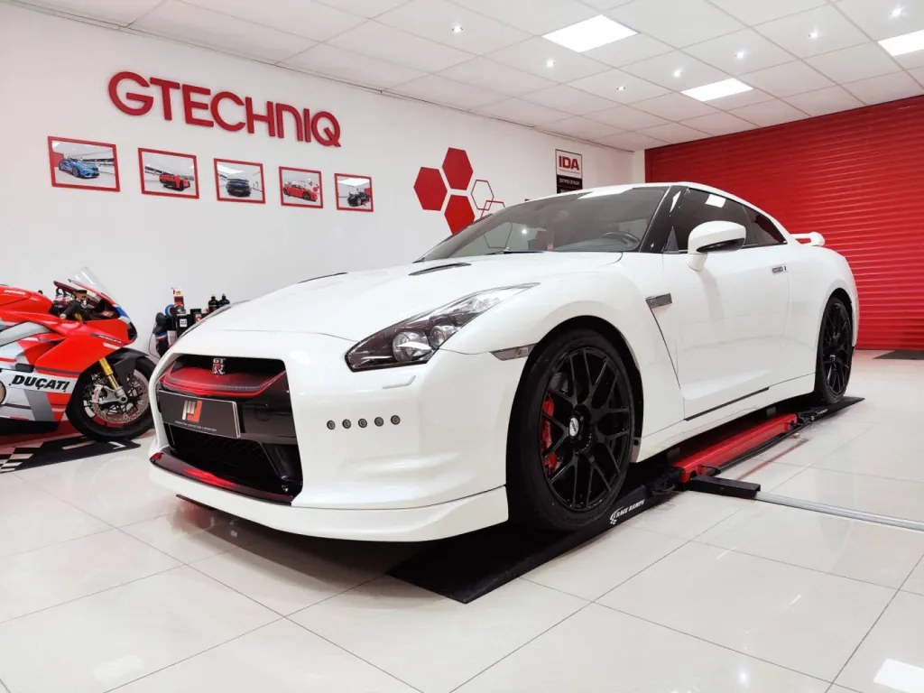 NISSAN GTR - TRAITEMENT CERAMIQUE GTECHNIQ - HAUTS DE FRANCE