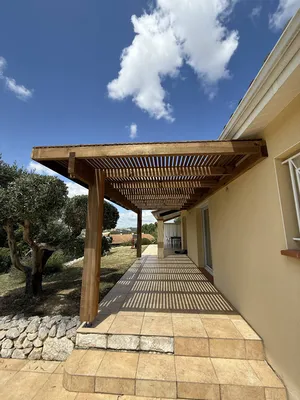 REALISATION D'UNE PERGOLA EN BOIS SUR LA COMMUNE DE BEAUMONT SUR LEZE