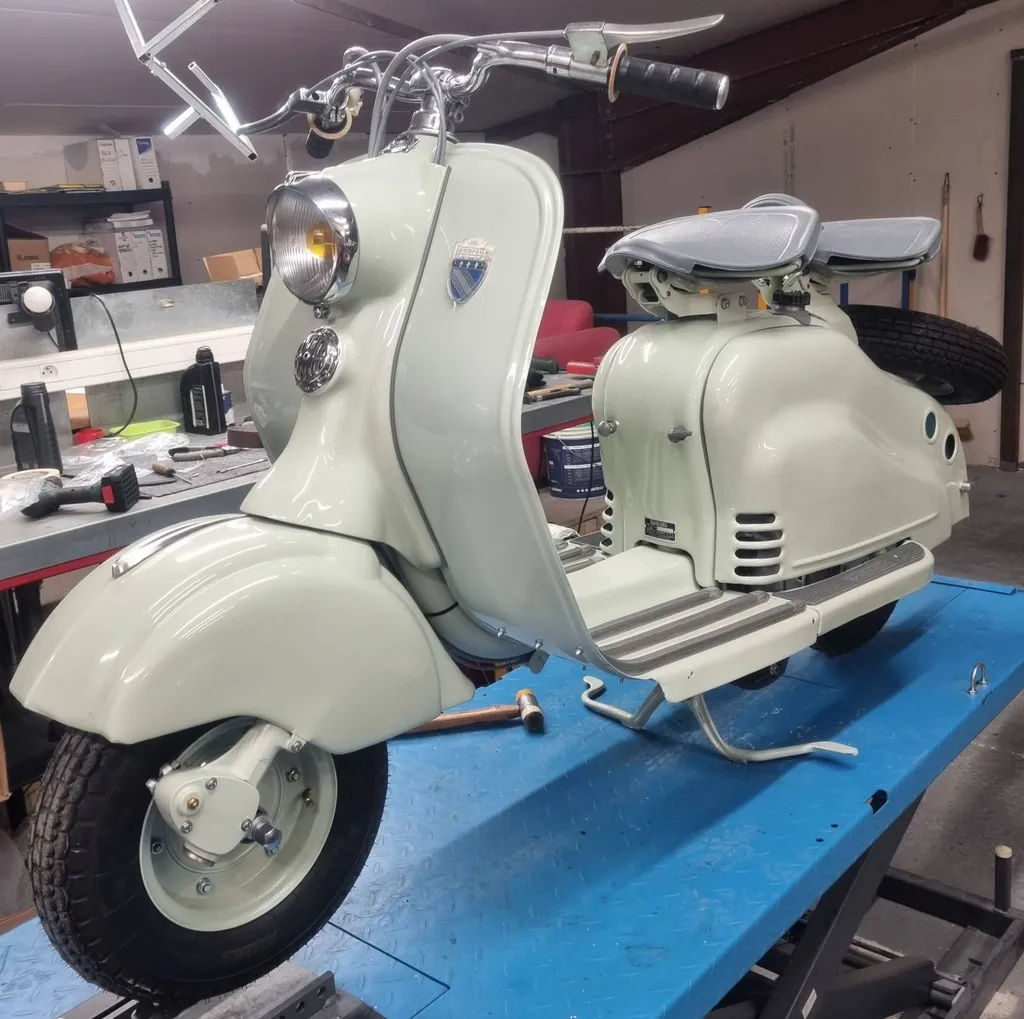RESTAURATION LAMBRETTA LD 125 1956 LA SEYNE SUR MER