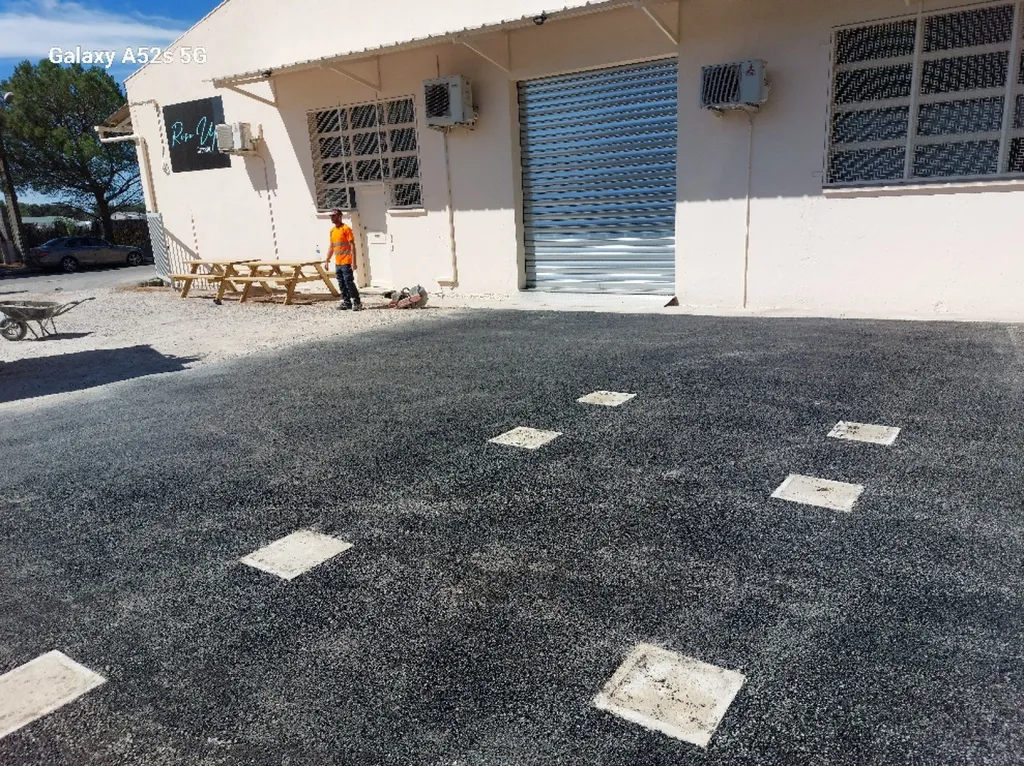 création d'un plateau extérieur pour salle de crossfit à Carnoux dans les Bouches-du-Rhône 