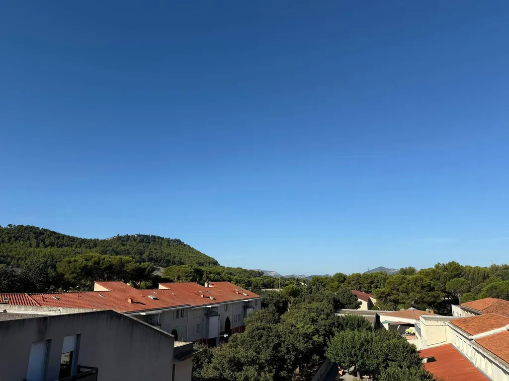 Type 4  avec ascenseur + terrasse + cave + parking
