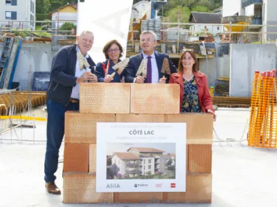 Photographe Pose de Première Pierre 