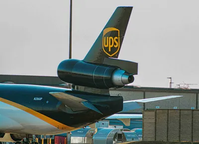 Push up UPS pour envoi de documents