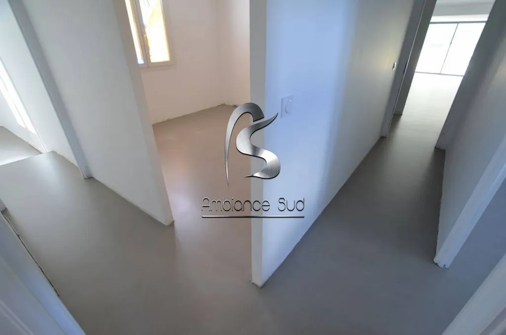 AMBIANCE SUD BETON CIRE COULE A AIX EN PROVENCE