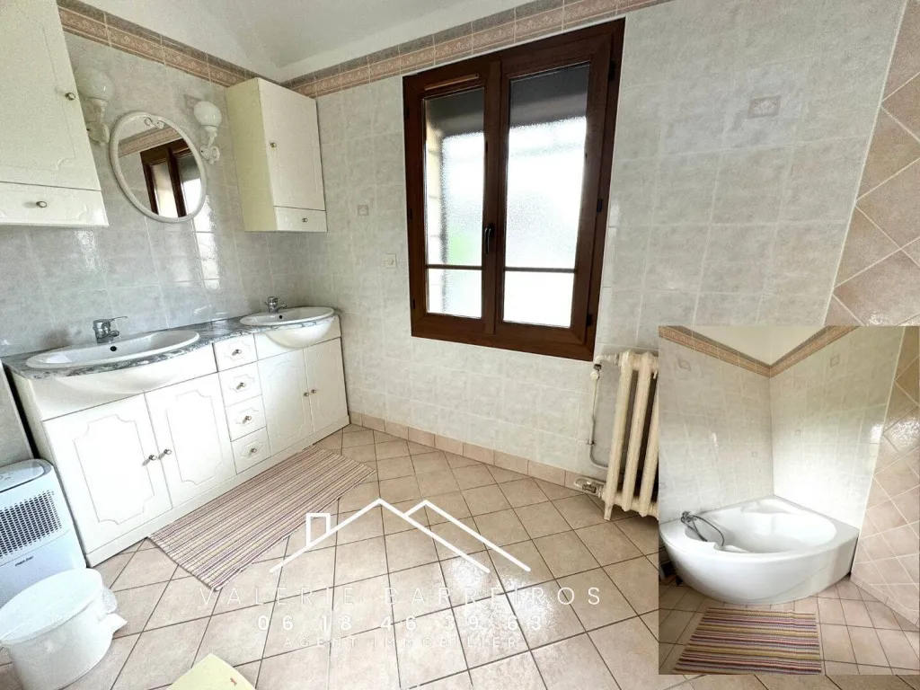 A acheter, maison de 142 m² édifiée sur 1200 m² de terrain sur la commune de ST AUBIN LES ELBEUF 76410