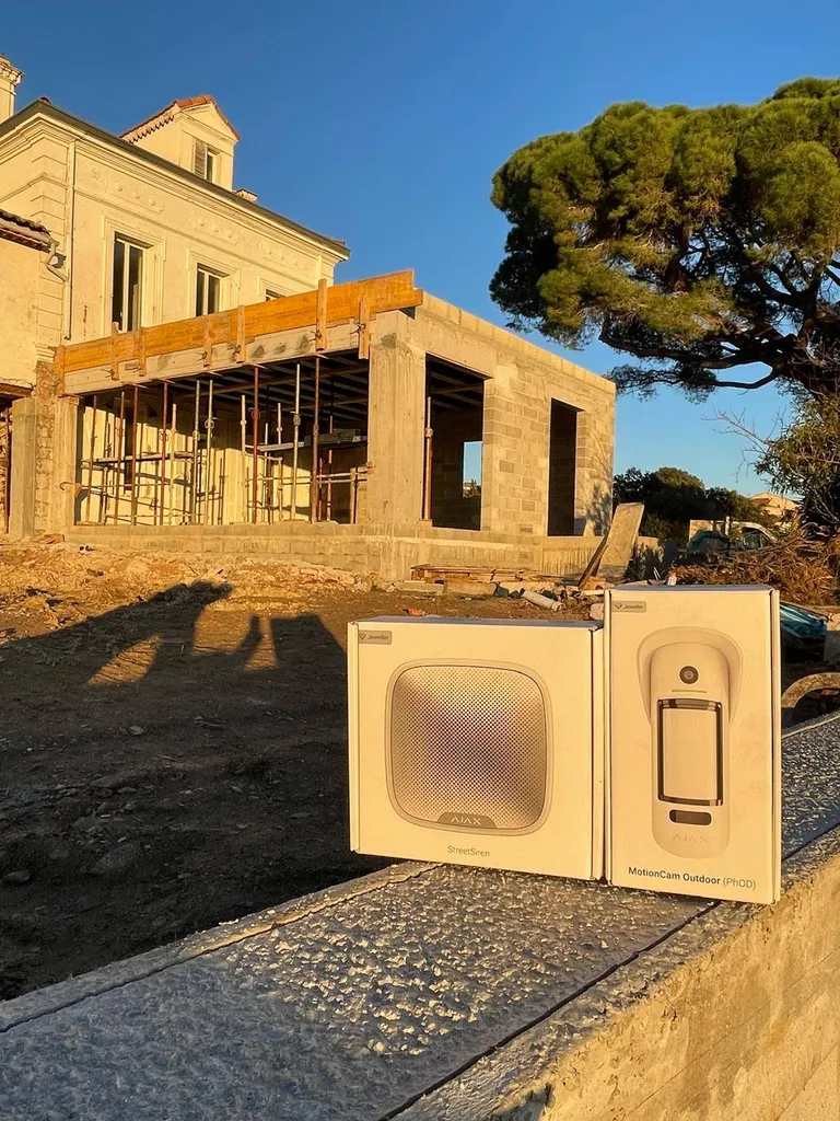 Alarme de sécurité exérieure Le Pradet