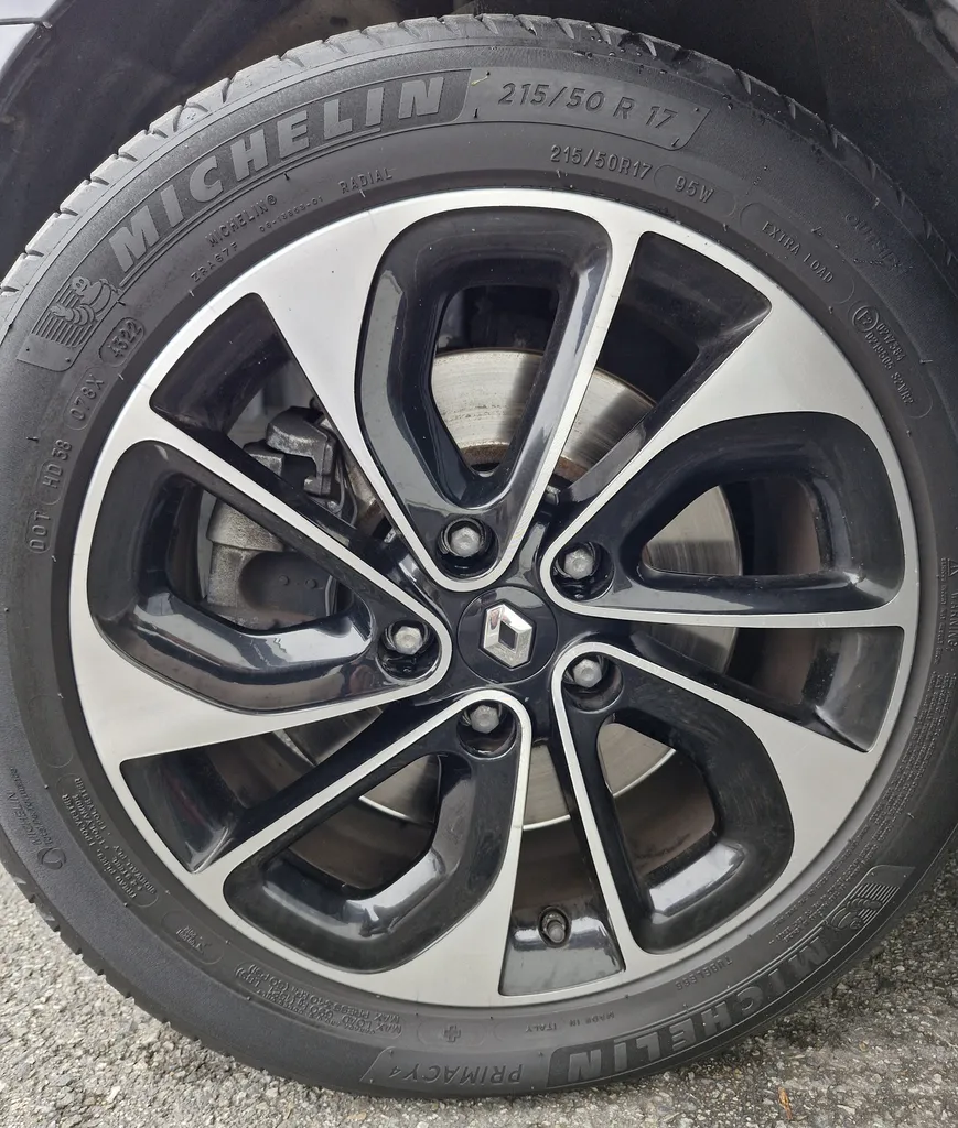 Renault Laguna Estate 2.0 Dci 175 cv Bose Edition Energy historique 100% Renault / 4Control / Bi-Xenon / BOSE / occasion près de Toulouse en Occitanie à Plaisance du Touch