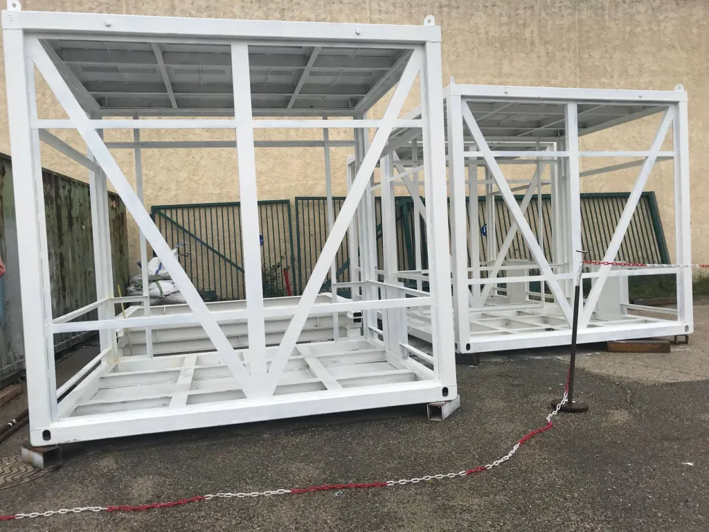 FABRICATION STRUCTURE CHARPENTE METALLIQUE TYPE CHASSIS POUR CONTAINER FOS SUR MER 13