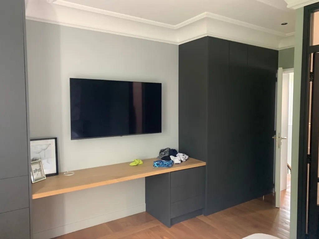 bureau et placard intégré sur mesure a arcachon