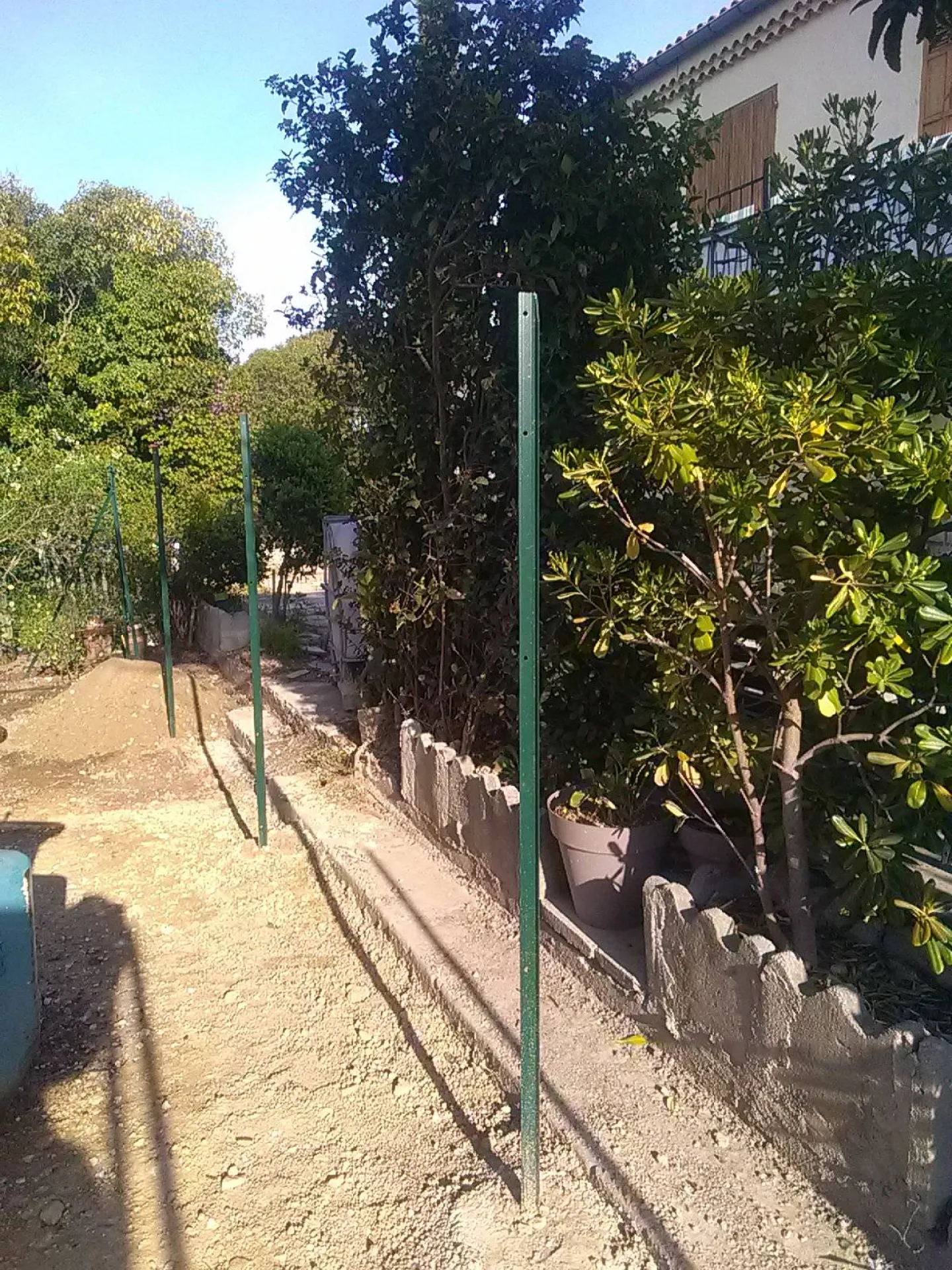 Pose de clôture en grillage soudé la Fare les Oliviers