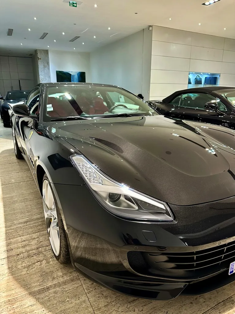 spécialiste du DETAILING sur Lyon de la protection PPF et du traitement céramique sur Ferrari 