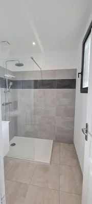 Acheter appartement dans petite copropriété avec piscine commune