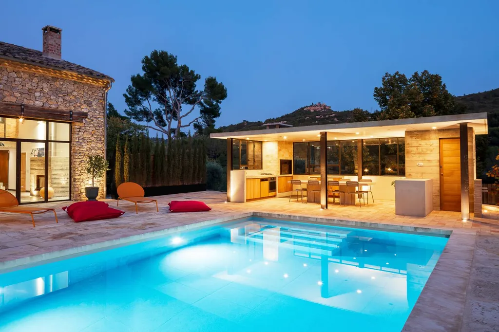 réalisation d'une piscine traditionnelle 13300 Salon-de-Provence