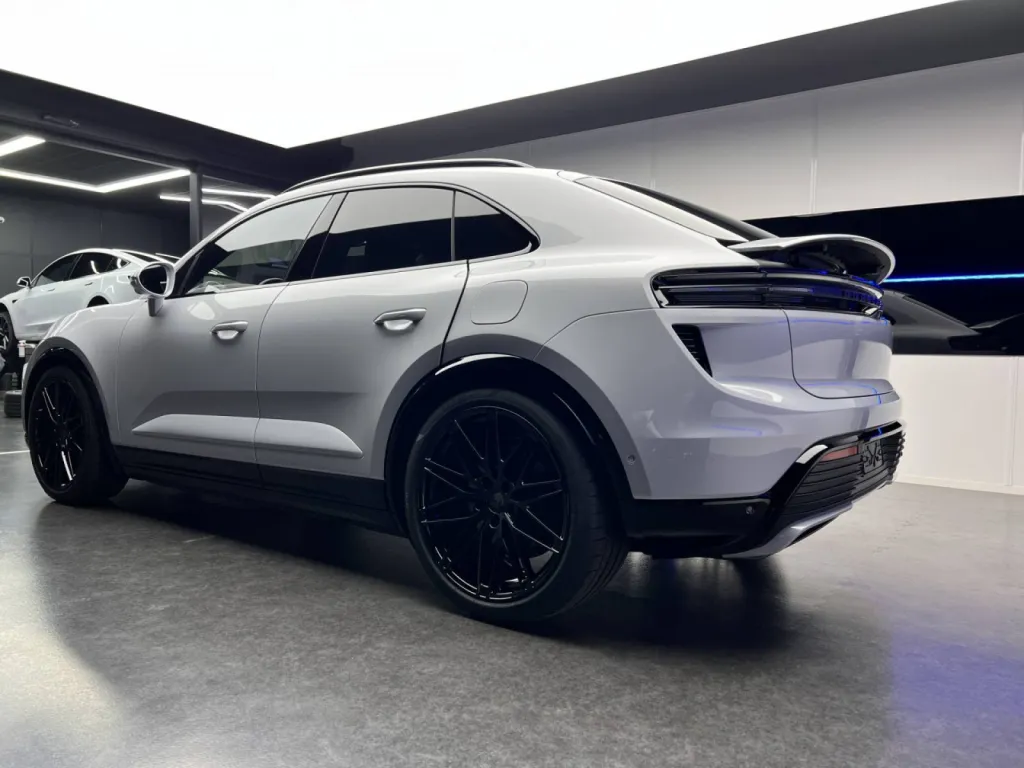 NOUVEAU PORSCHE MACAN TURBO - FULL PPF XPEL GARANTIE 10 ANS