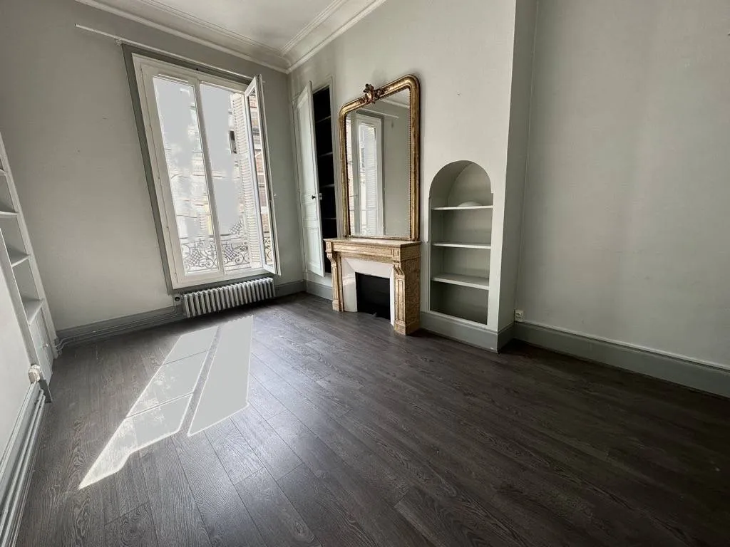 A vendre bel appartement de 70 m² au 1er étage d'une résidence calme et sécurisée