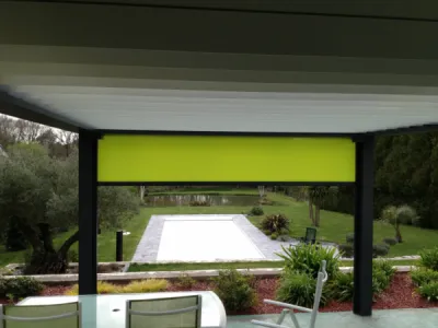 Installation de pergolas bioclimatiques innovantes  offrant une protection solaire dans le VAR 83