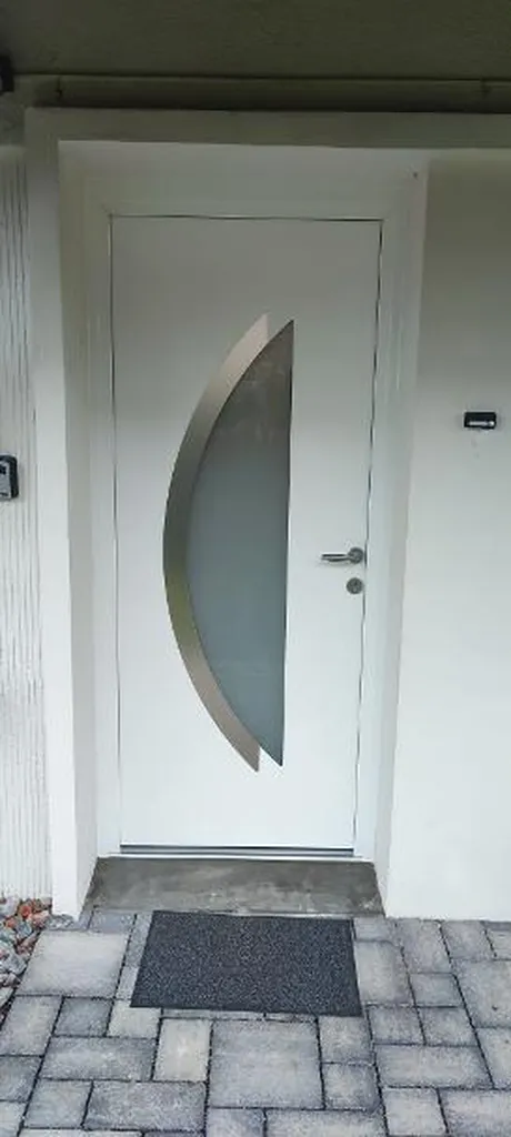 Porte d'entrée en aluminium et vitrage à Sennecey lès Dijon