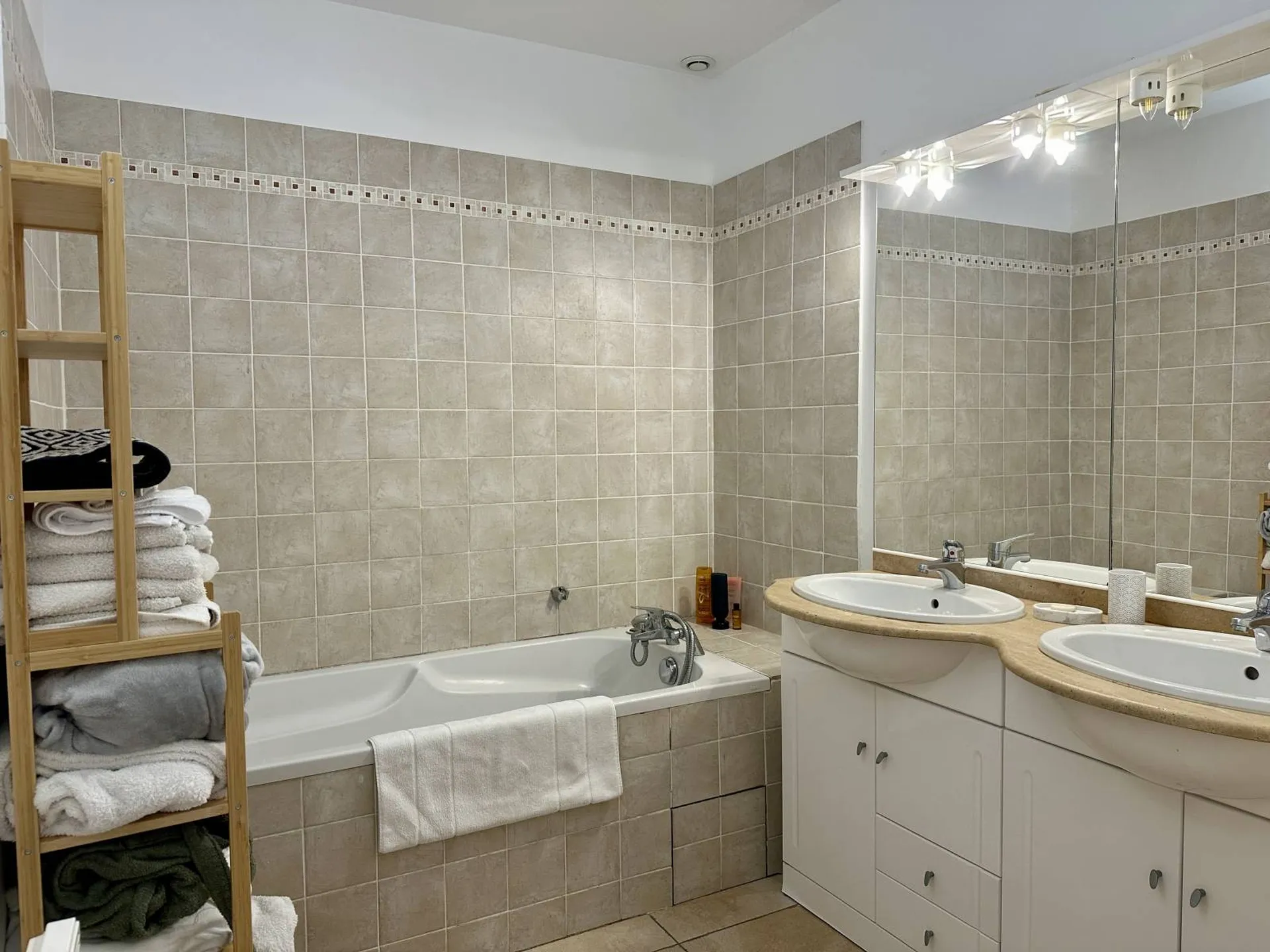 Vente maison T4 Cassis  avec terrasse vue Cap Canaille, jardin et parkings privatifs