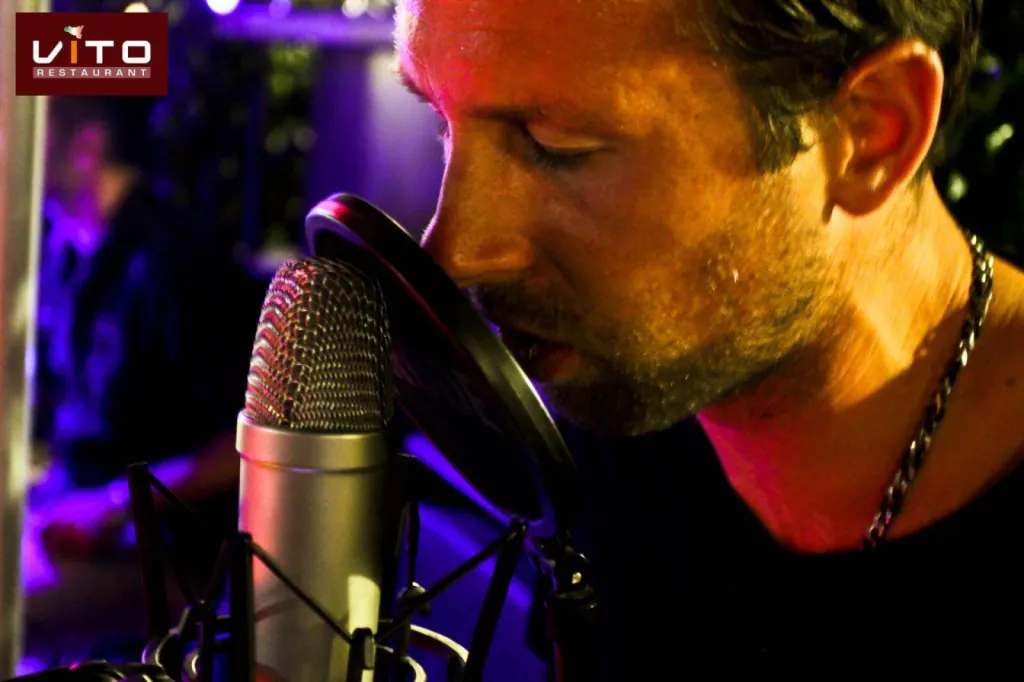 Découvrez les images de la soirée exceptionnelle du LUNDI 3 AOUT 2020 pour l' ANNIVERSAIRE DE VITO