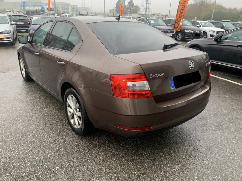 Skoda Octavia d'occasion diesel boite automatique proche de Lillebonne