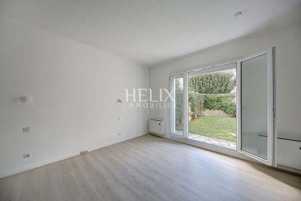 Maison Montesson 155 m2 avec une chambre au rez-de-chaussée et jardin