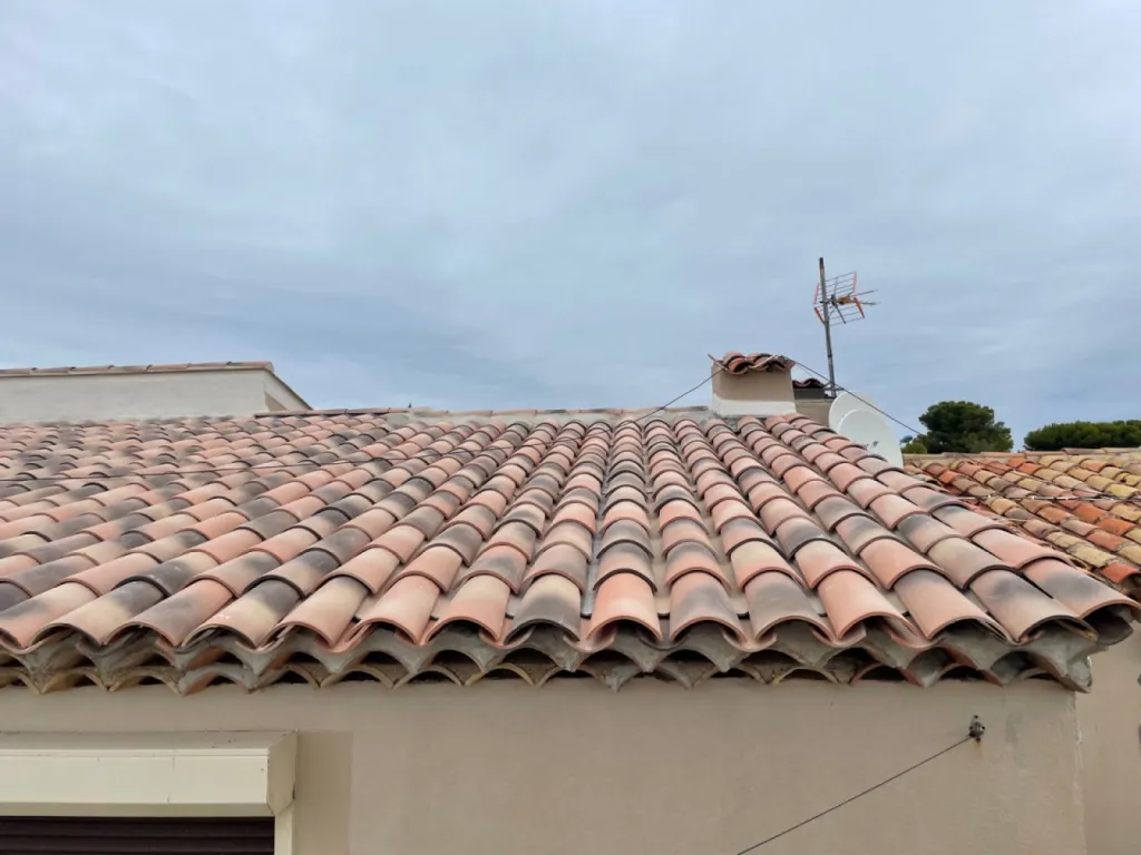 Changement d’une toiture de maison en P.S.T Canal sur Sausset les Pins près de Martigues