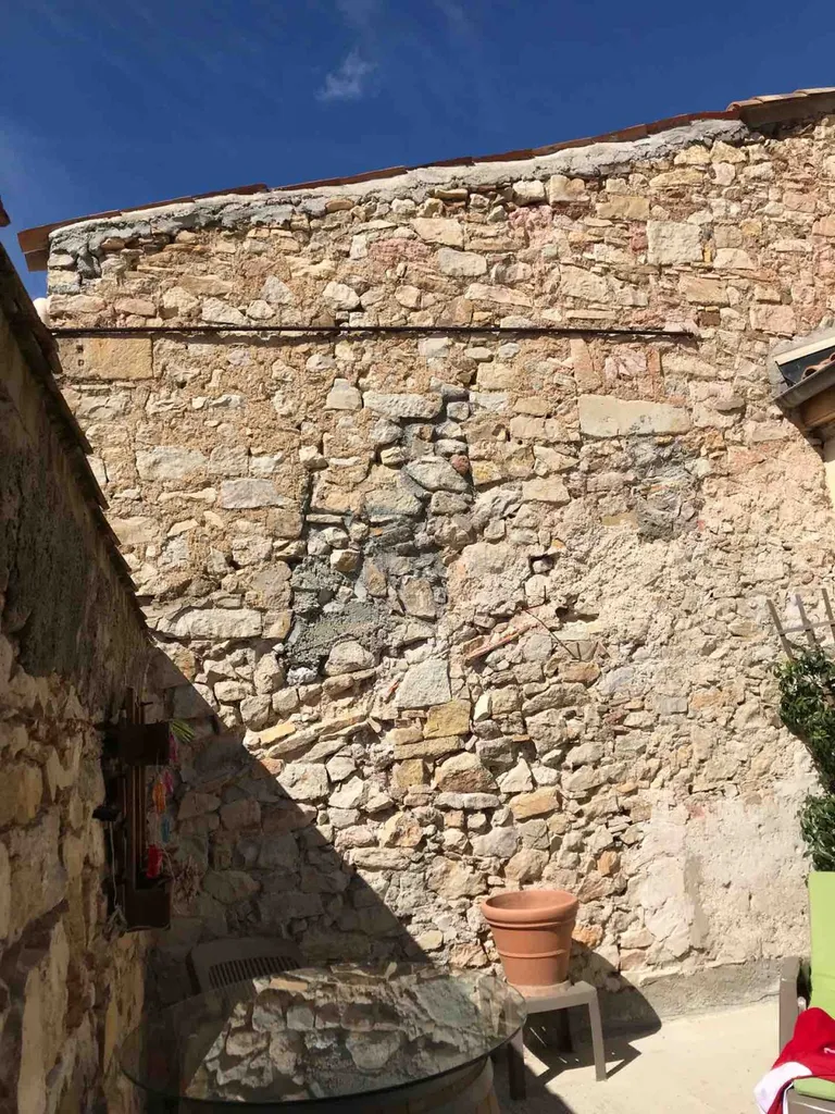 Rénovation  en pierre taillée à Causses et Veyran  proche de Béziers 