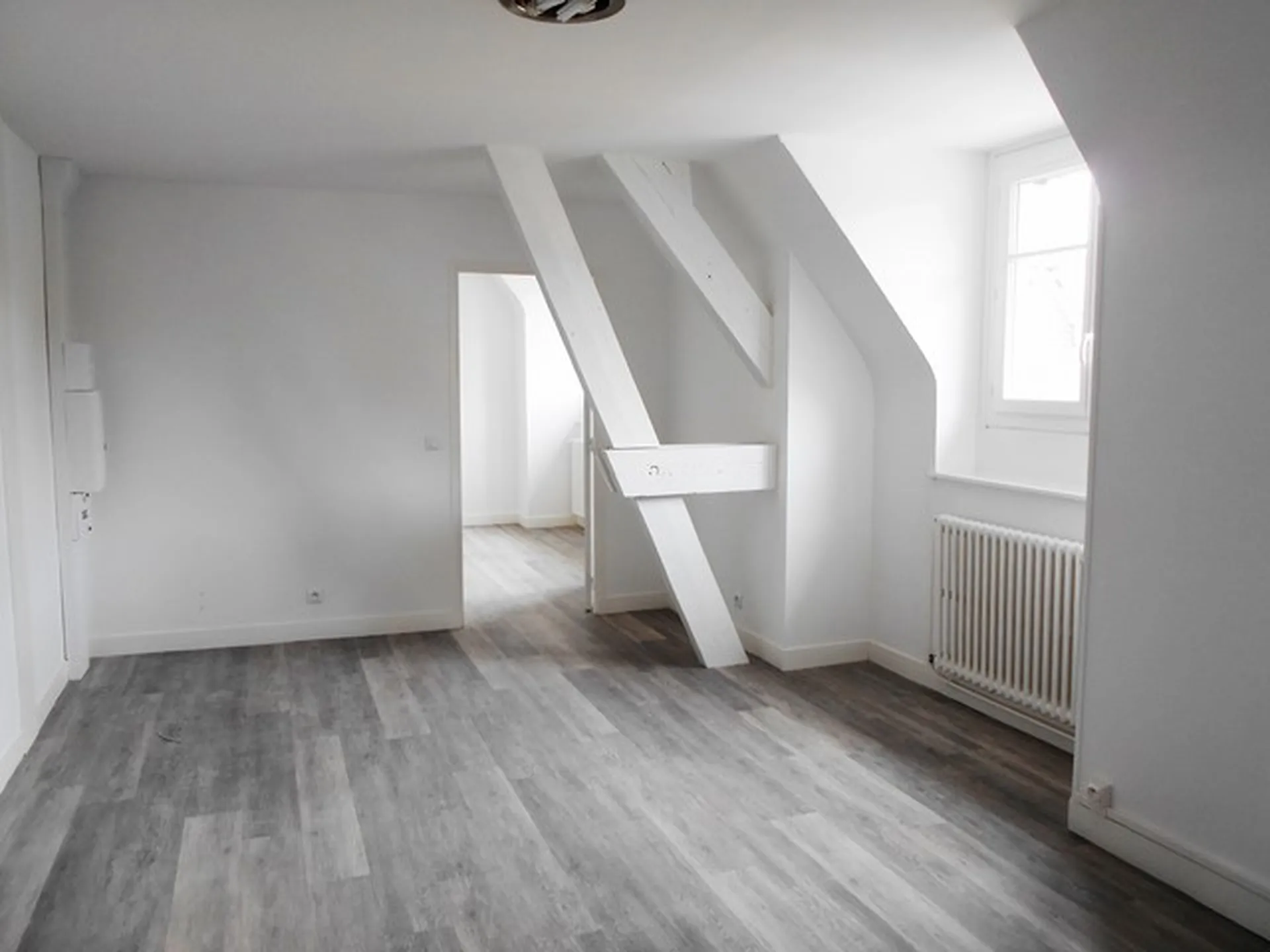 APPARTEMENT 2 PIECES EN CENTRE-VILLE Région LISIEUX Pays d'Auge, Calvados 14