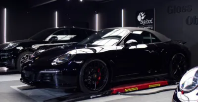 Article de la semaine : Nettoyage intérieur complet sur une Porsche Vannes (56000)