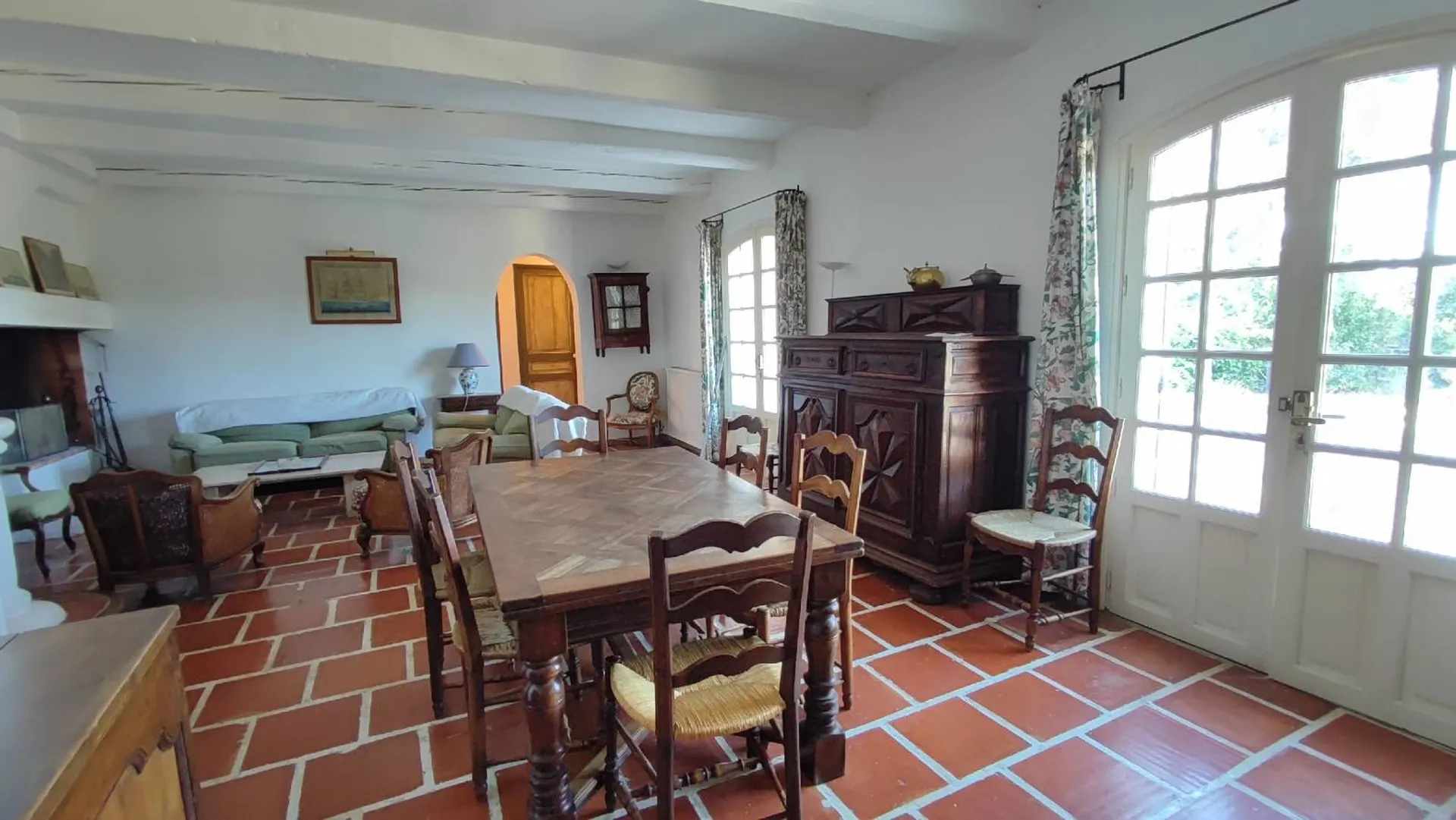 A vendre mas provençal   dans les vignes avec piscine, garage et vue exceptionnelle