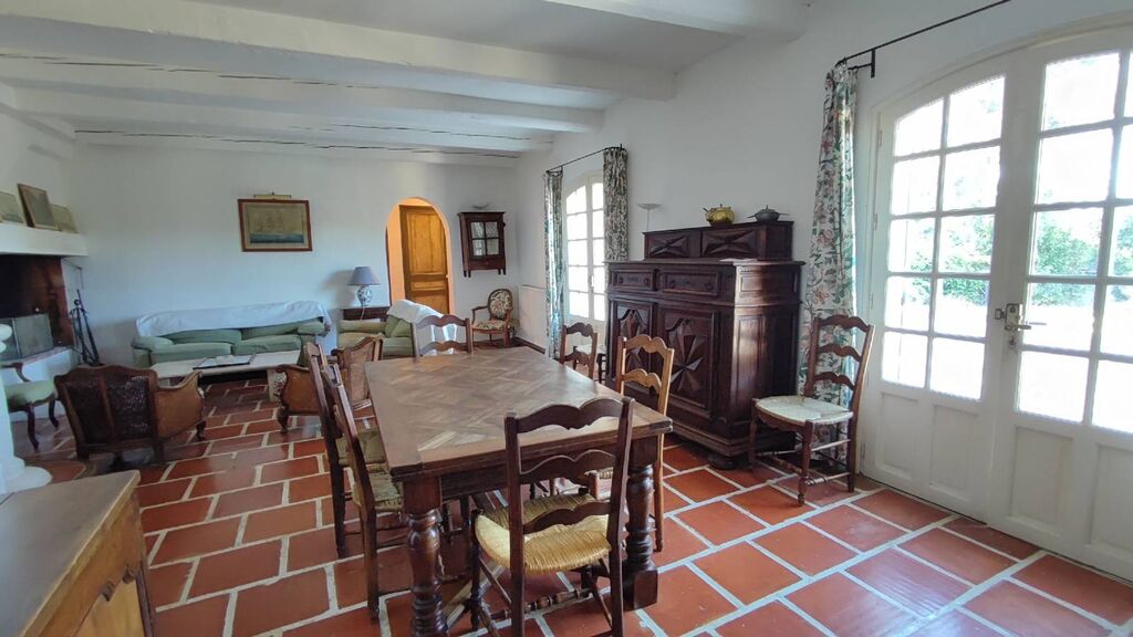 A vendre mas provençal   dans les vignes avec piscine, garage et vue exceptionnelle