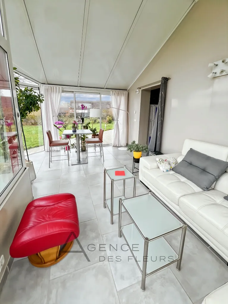 À vendre, beau pavillon lumineux de 154m² sur un terrain de 1000m² situé au Thuit de l'Oison