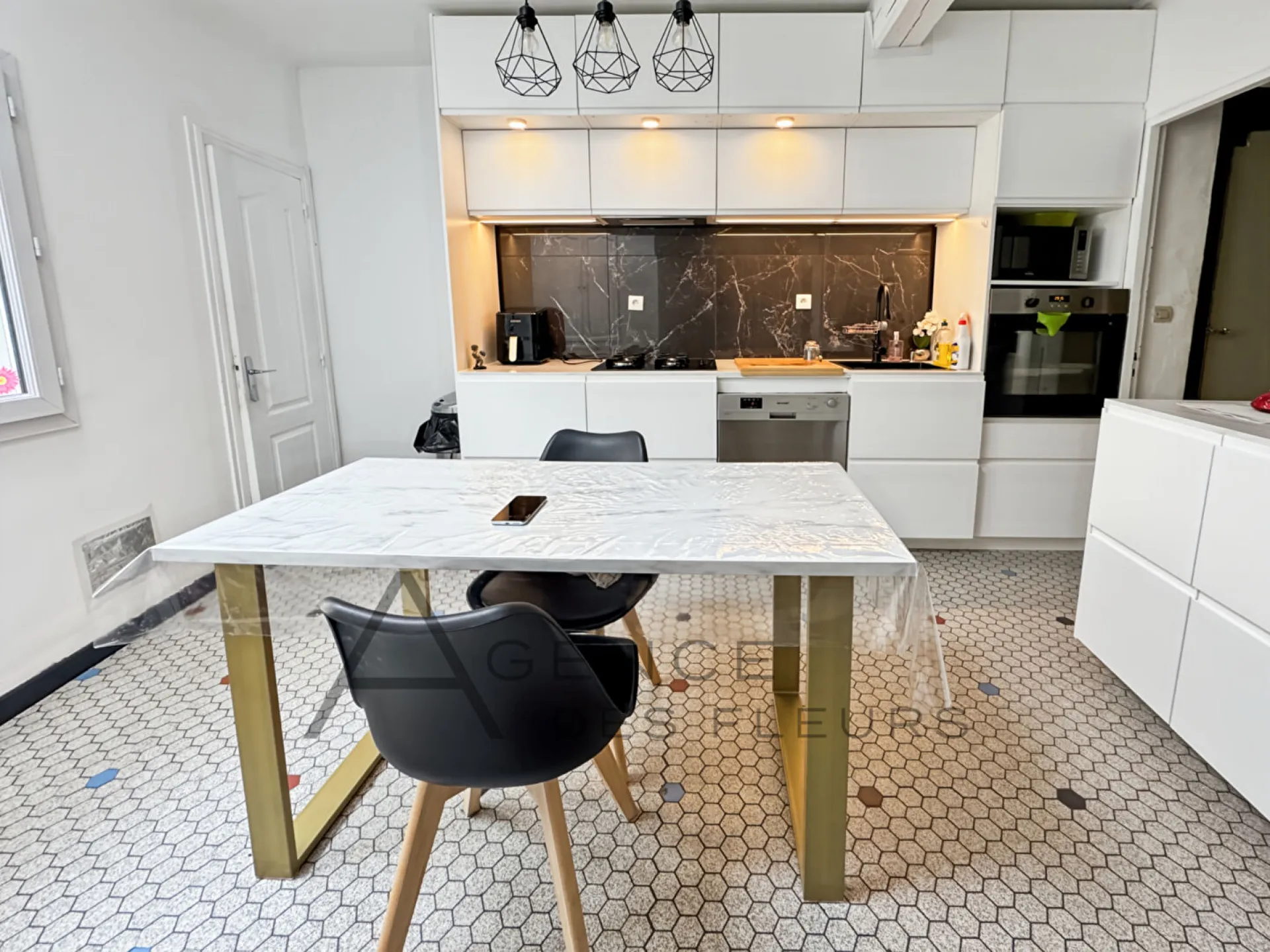 A vendre, maison familiale de 163m² sur un terrain de 263 m² situé à Elbeuf 76500