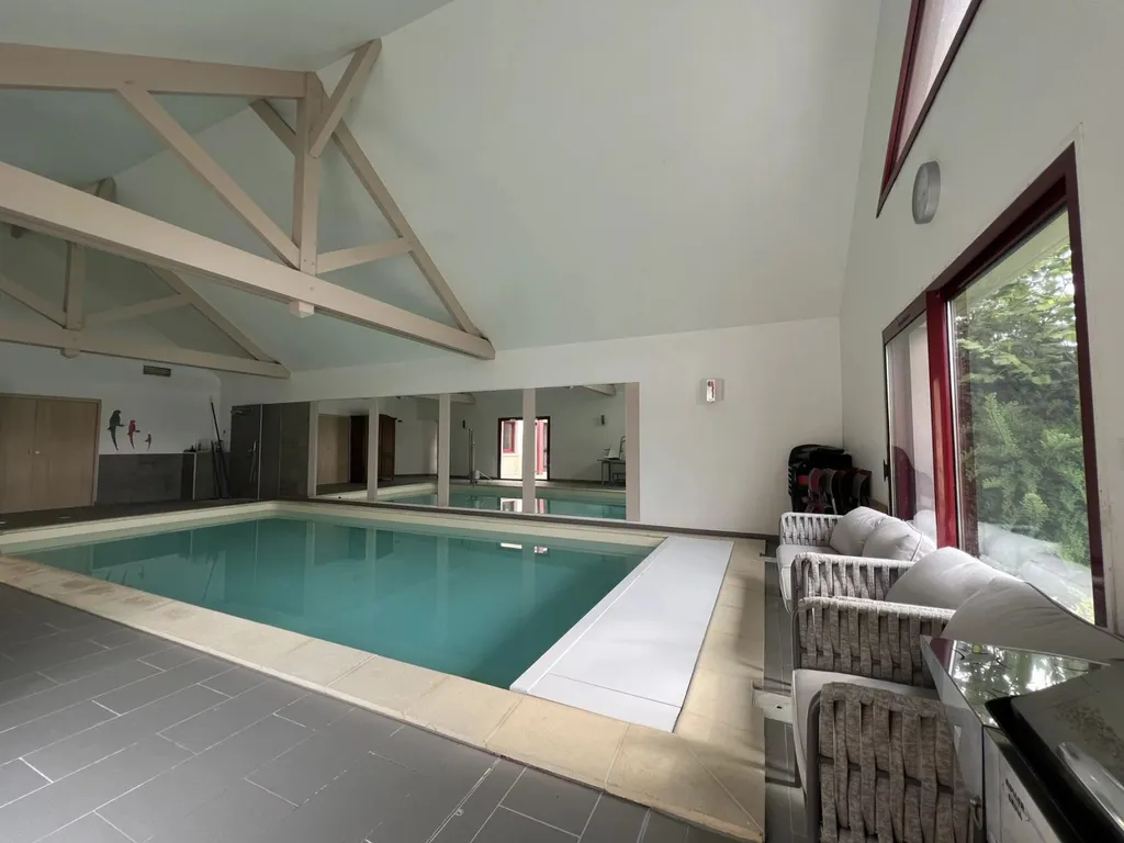 acheter une maison avec piscine et jardin proche du mans