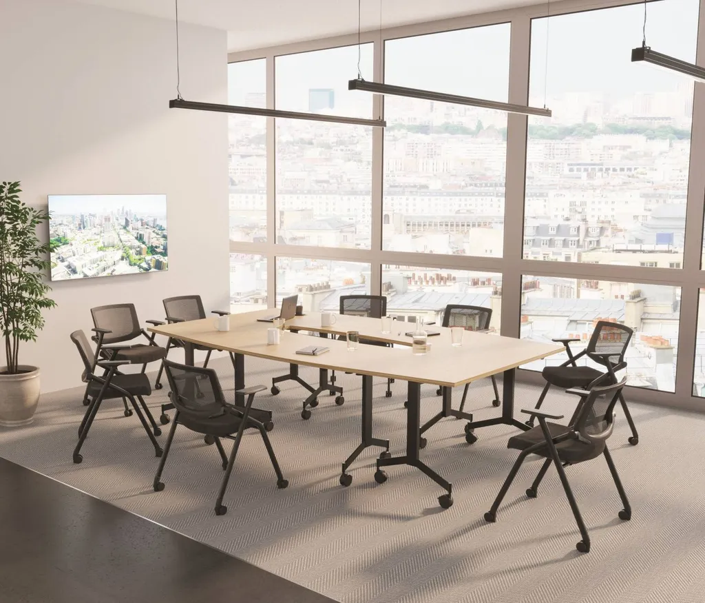 Table de réunion fonctionnelle et moderne à Alès