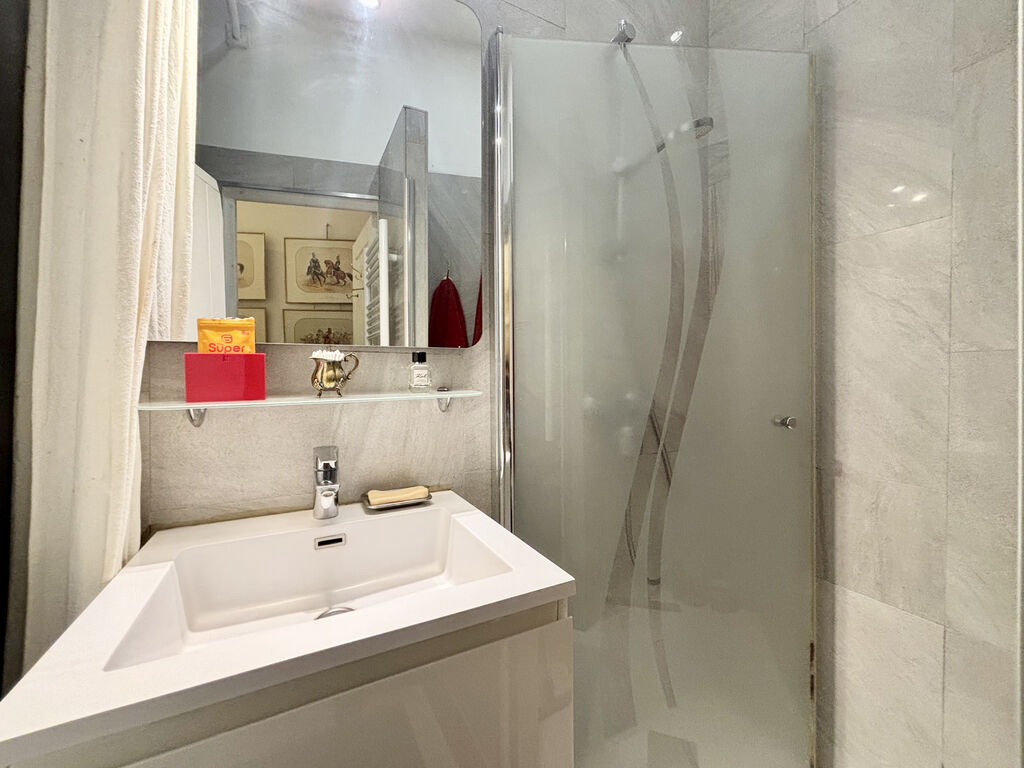 Charme de l'ancien pour ce bel appartement à Saint-Germain)en-Laye