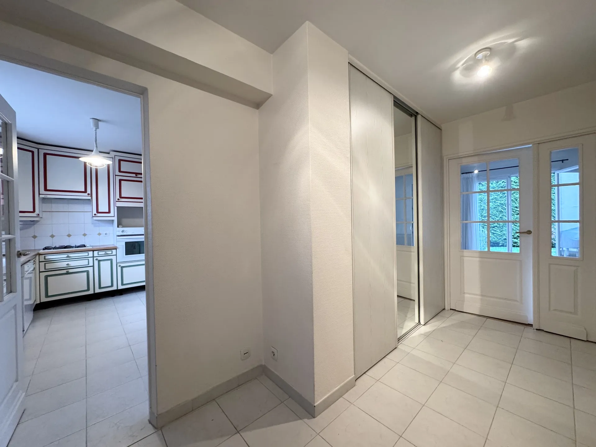 A vendre maison à Chambourcy avec 4 chambres près du lycée international