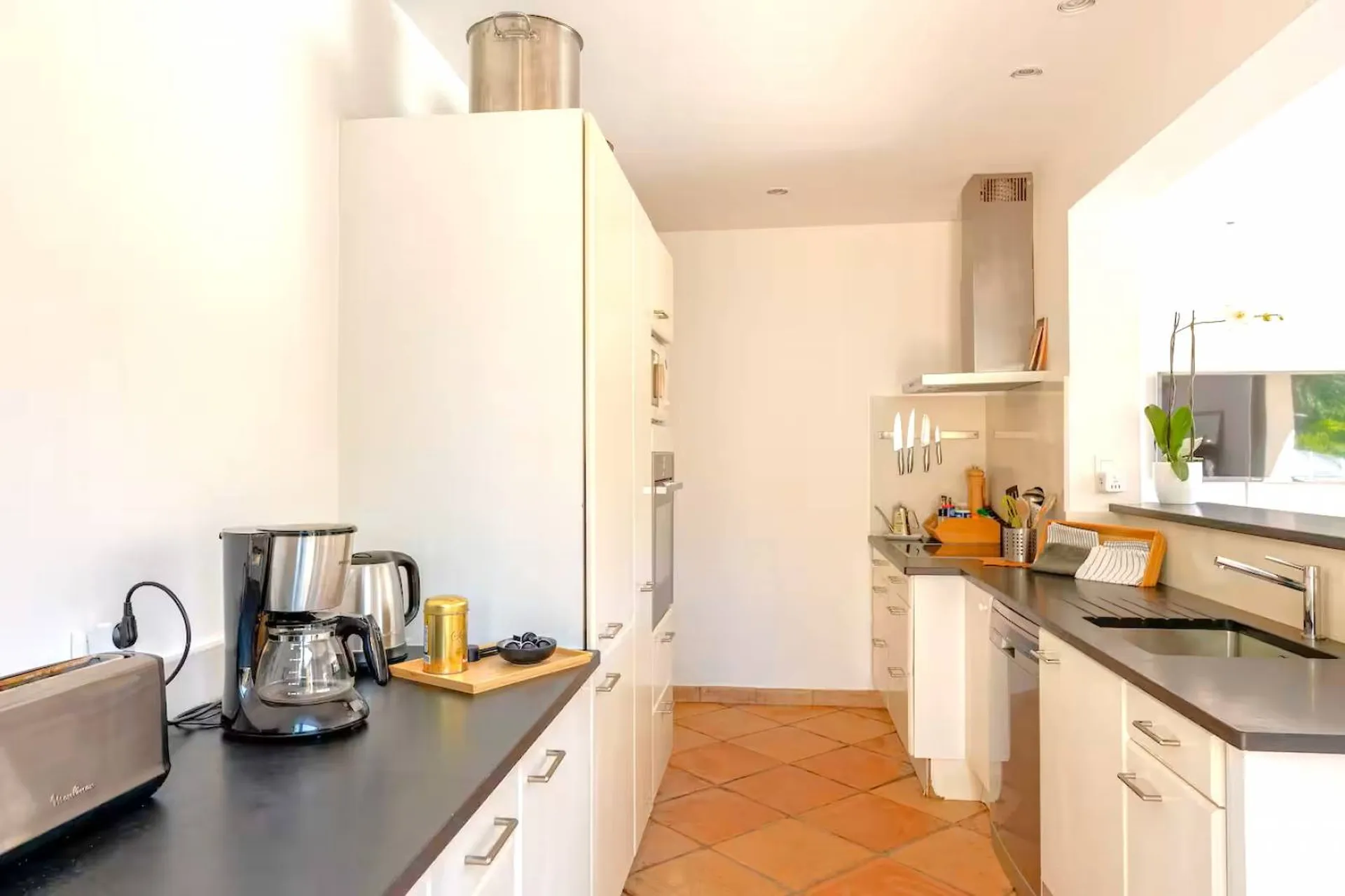 Vente maison T4 Cassis au sein d'un quartier résidentiel prisé et sécurisé avec piscine et vue dégagée