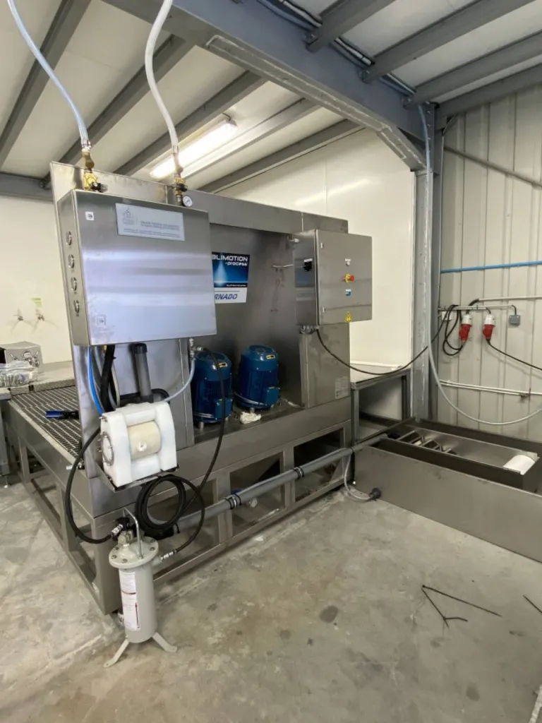 Installation, vérification et formation après commande du SUBLIMOTION-PROCESS permettant le traitement par décapage des inox dans le respect de l'environnement