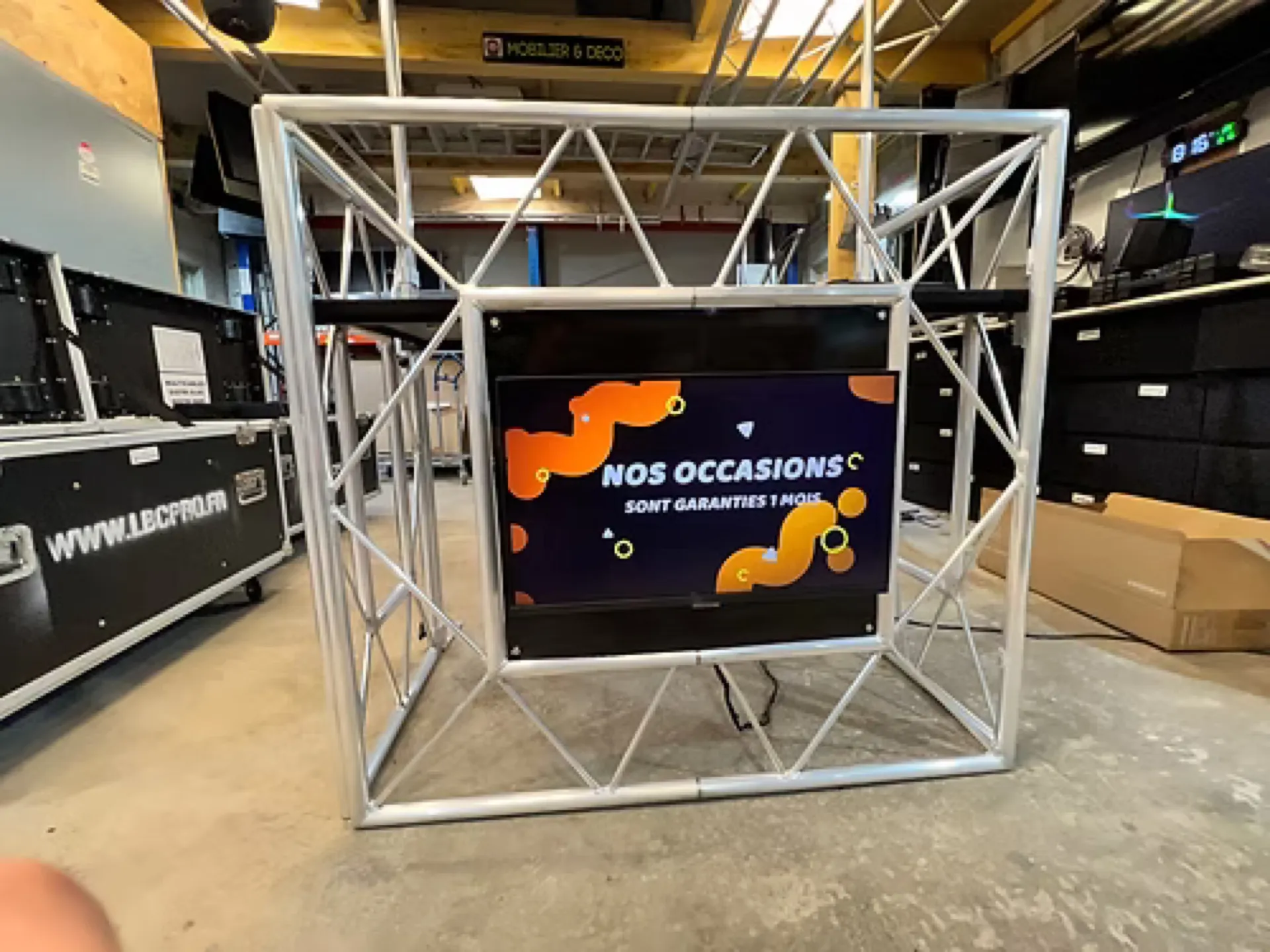 FRONT PERSONNALISE ECRAN LED DESK DJ