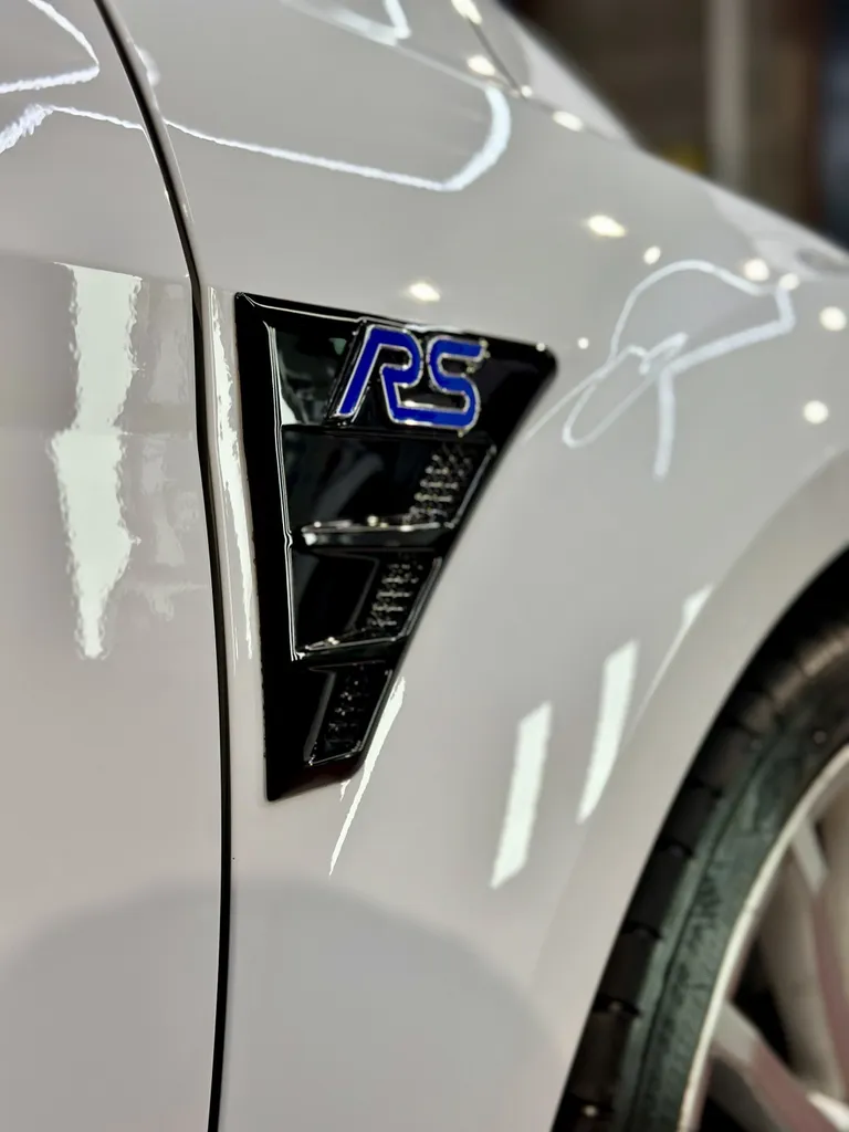 rénovation carrosserie lyon spécialiste du traitement céramique ouest lyonnais 